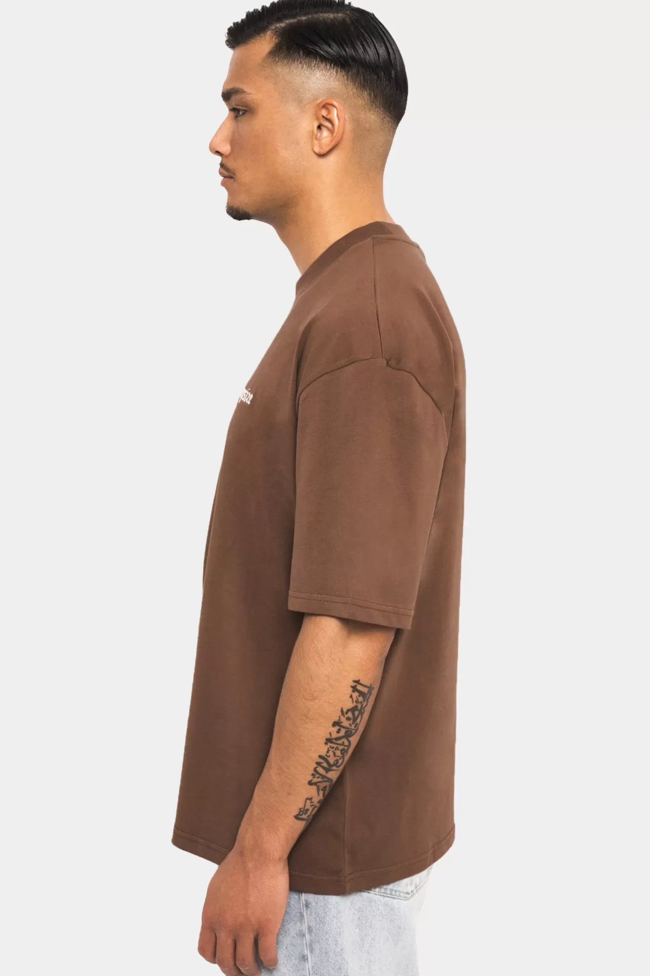 Dropsize HEAVY EMBO T-SHIRT BROWN* T Shirt