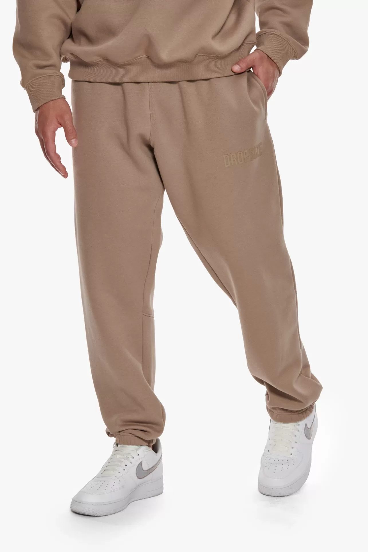 Dropsize HEAVY HD PRINT JOGGER SILVER MINK* Jogging