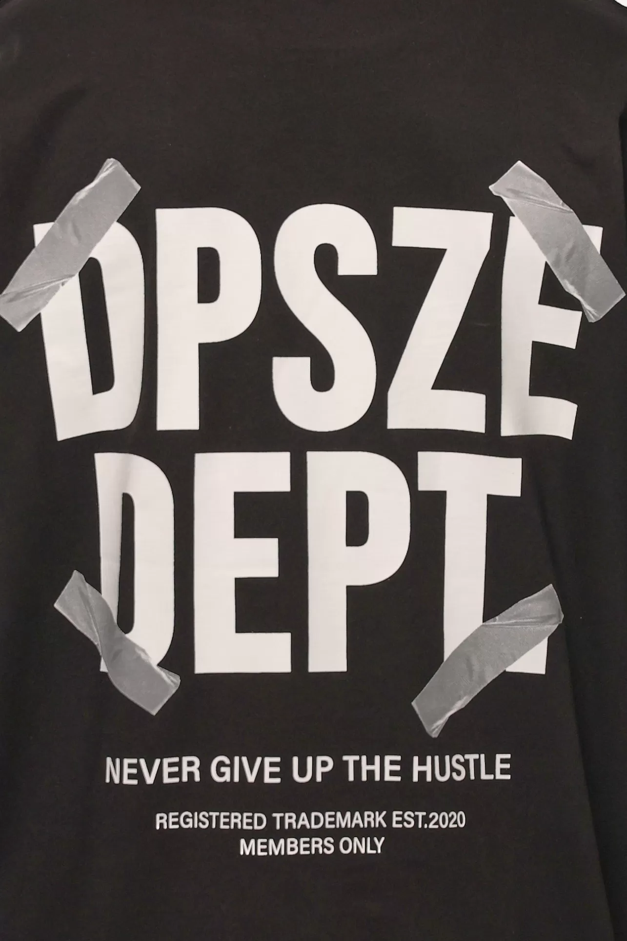 Dropsize HEAVY NEVER GIVE UP T-SHIRT BLACK* T Shirt