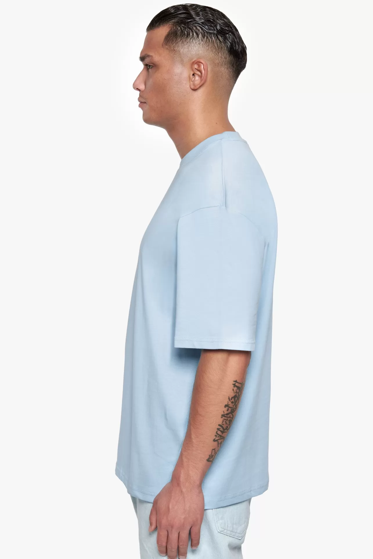 Dropsize HEAVY OVERSIZE CURVED HD LOGO T-SHIRT BABY BLUE* T Shirt