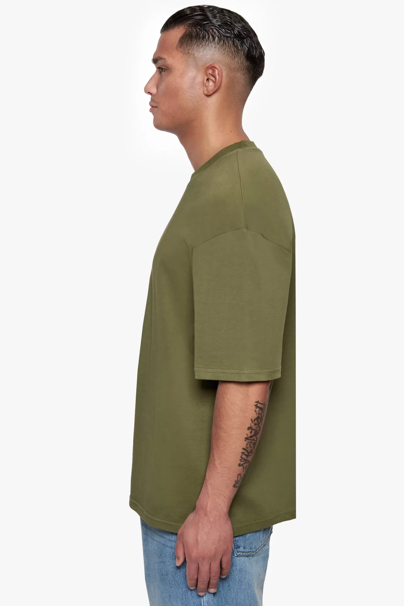 Dropsize HEAVY OVERSIZE CURVED HD LOGO T-SHIRT OLIVE* T Shirt