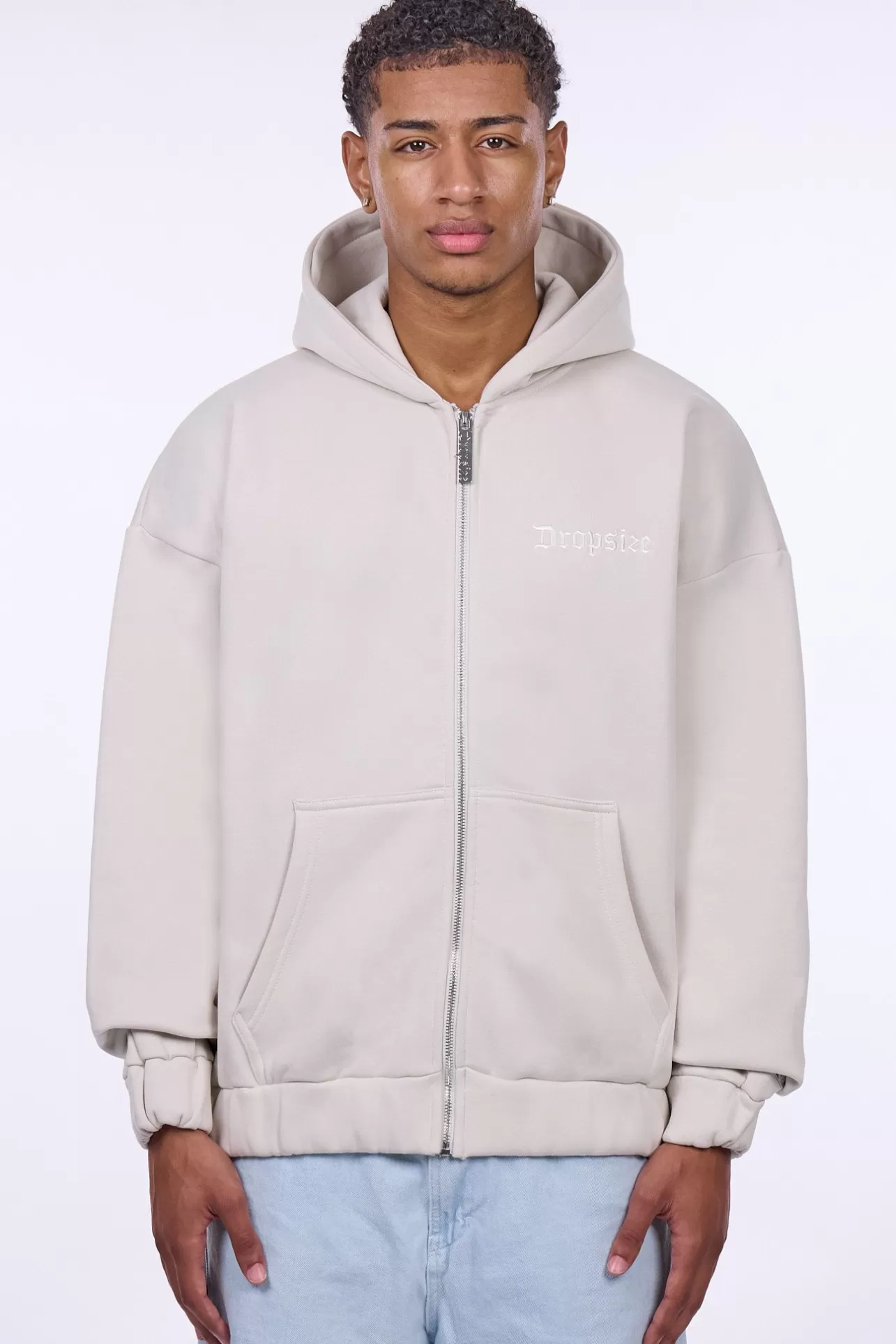 Dropsize HEAVY OVERSIZE EMBO ZIP HOODIE WHITE ONYX* Zips