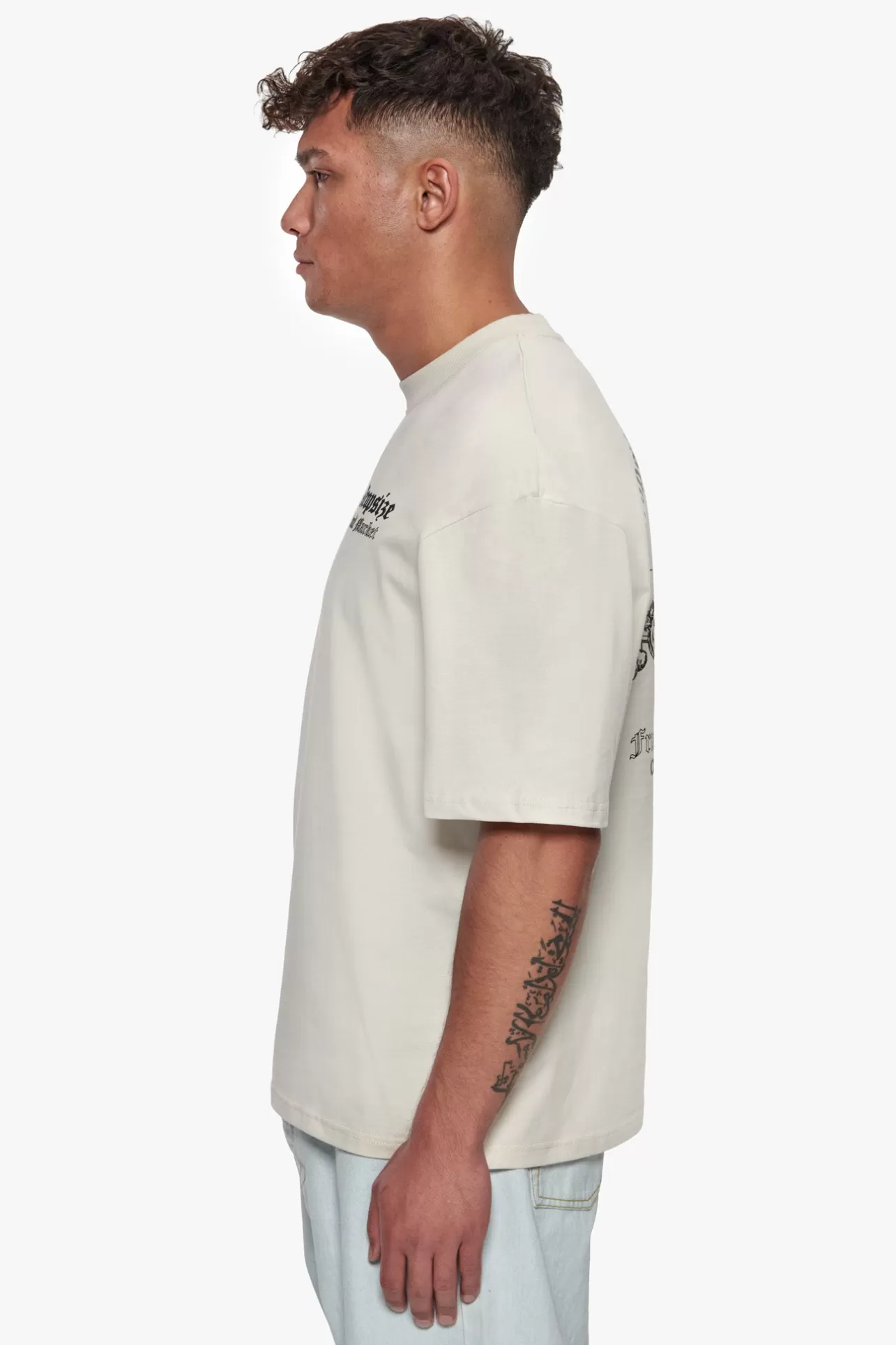 Dropsize HEAVY OVERSIZE FRUIT MARKET T-SHIRT COCONUT MILK* T Shirt