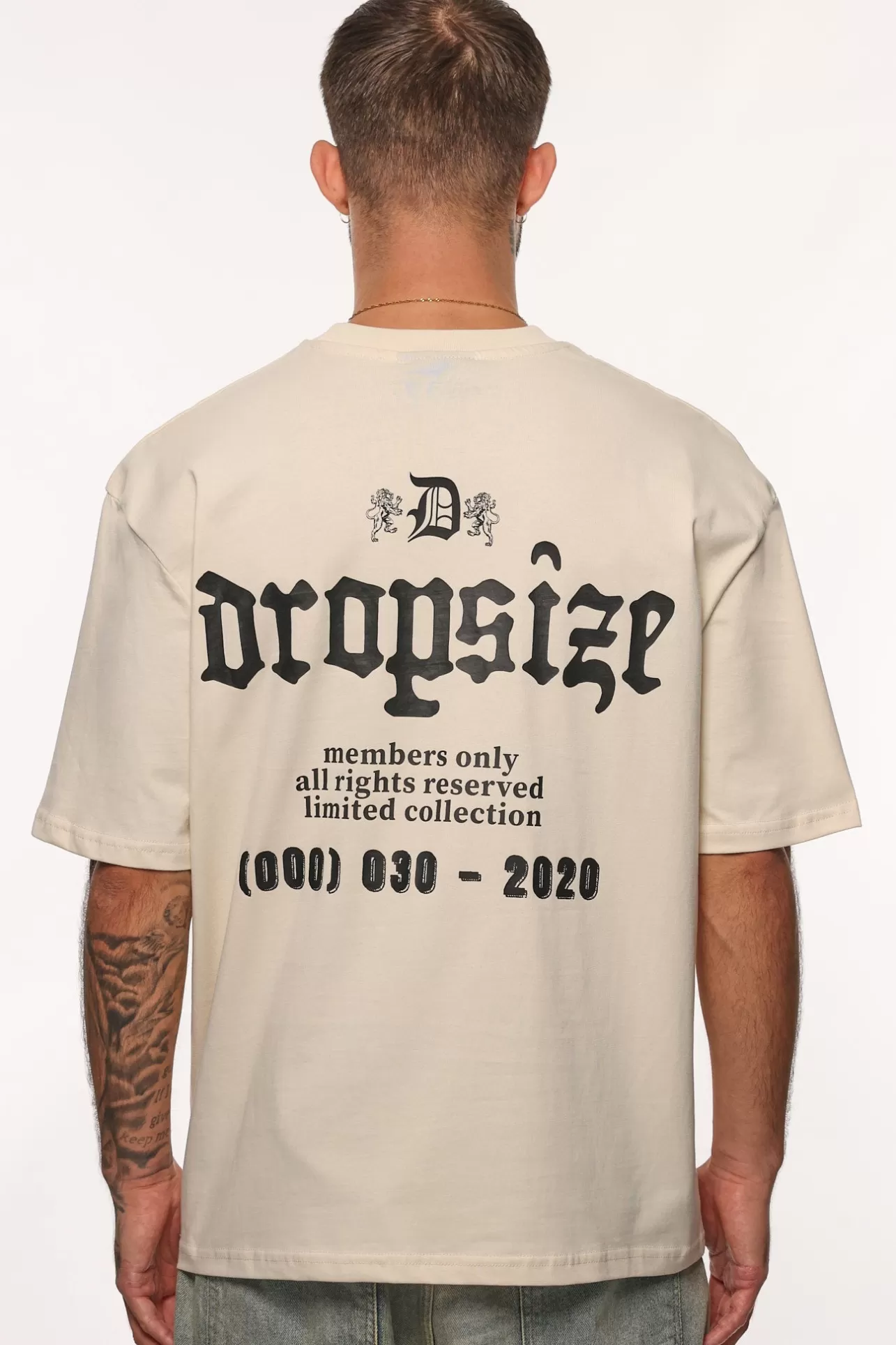 Dropsize HEAVY OVERSIZE MEMBERS ONLY T-SHIRT COCONUT MILK* T Shirt