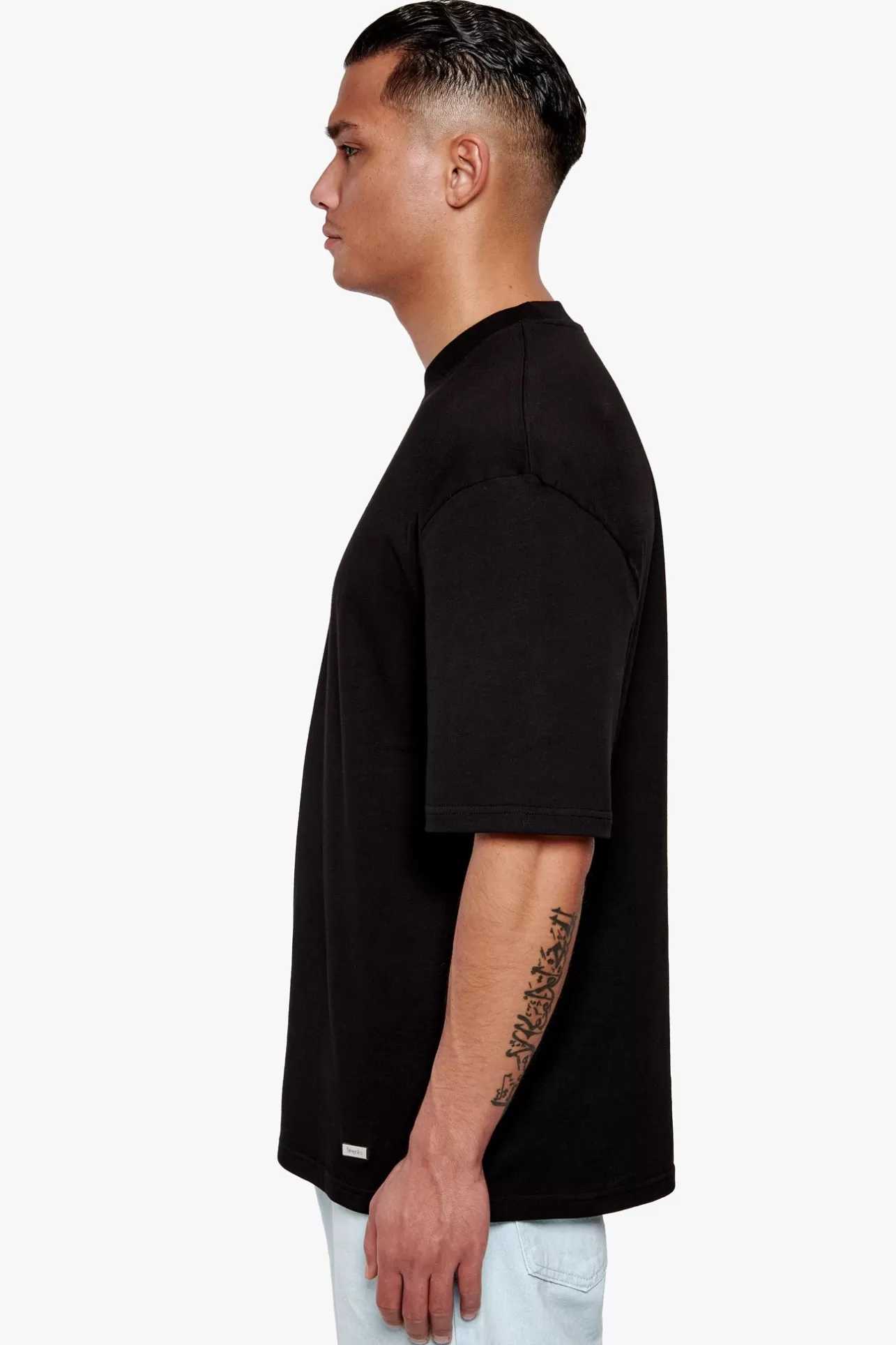 Dropsize HEAVY OVERSIZE METAL PATCH BASIC T-SHIRT BLACK* T Shirt