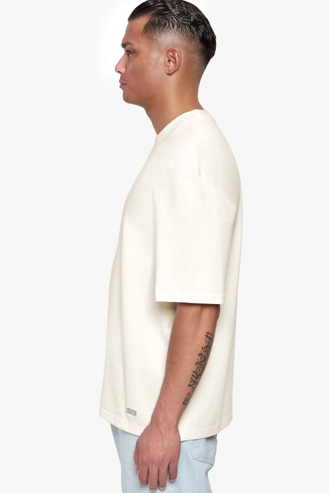 Dropsize HEAVY OVERSIZE METAL PATCH BASIC T-SHIRT CREAM* T Shirt