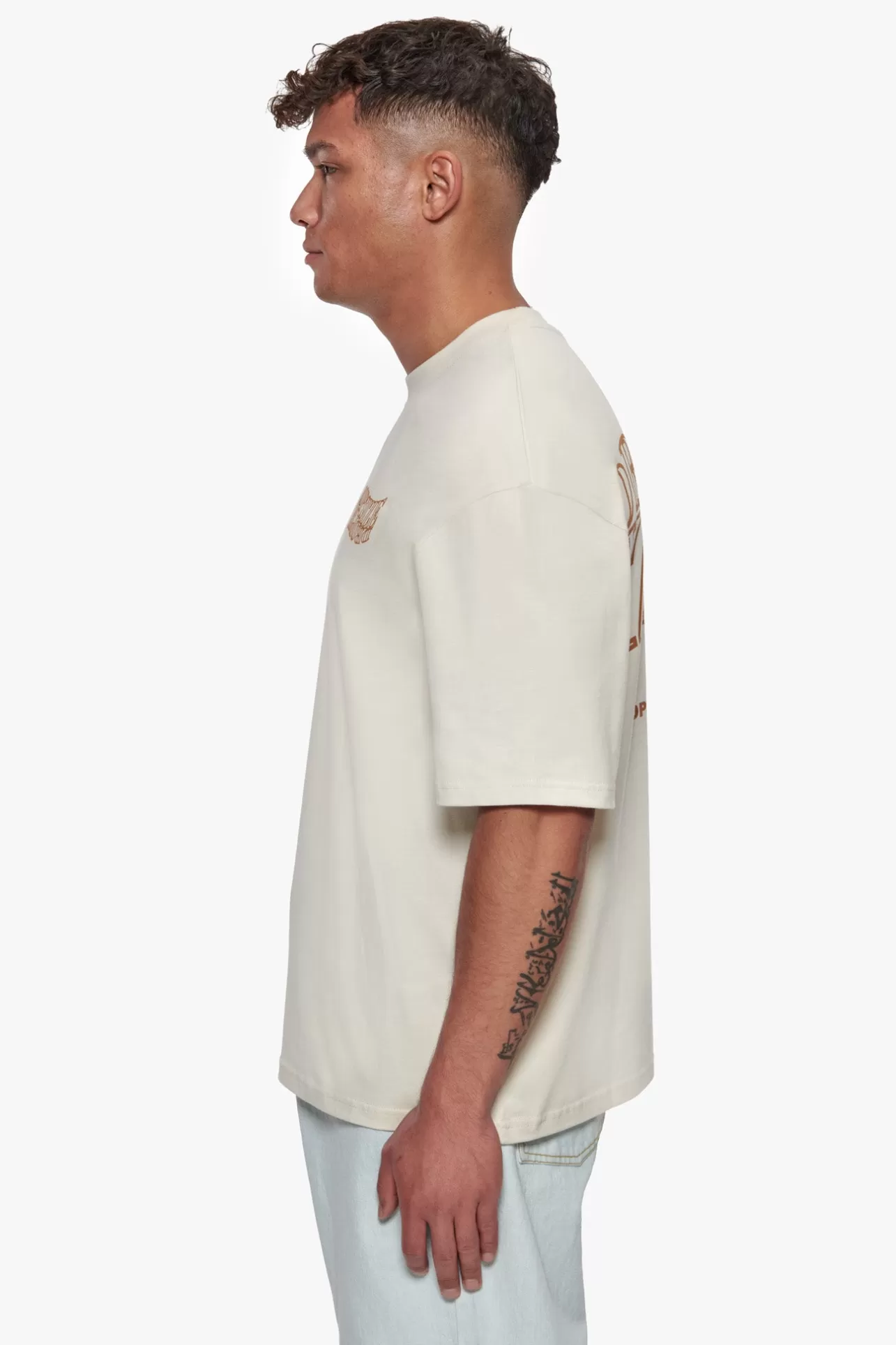 Dropsize HEAVY OVERSIZE MIRRORED LOGO T-SHIRT COCONUT MILK* T Shirt