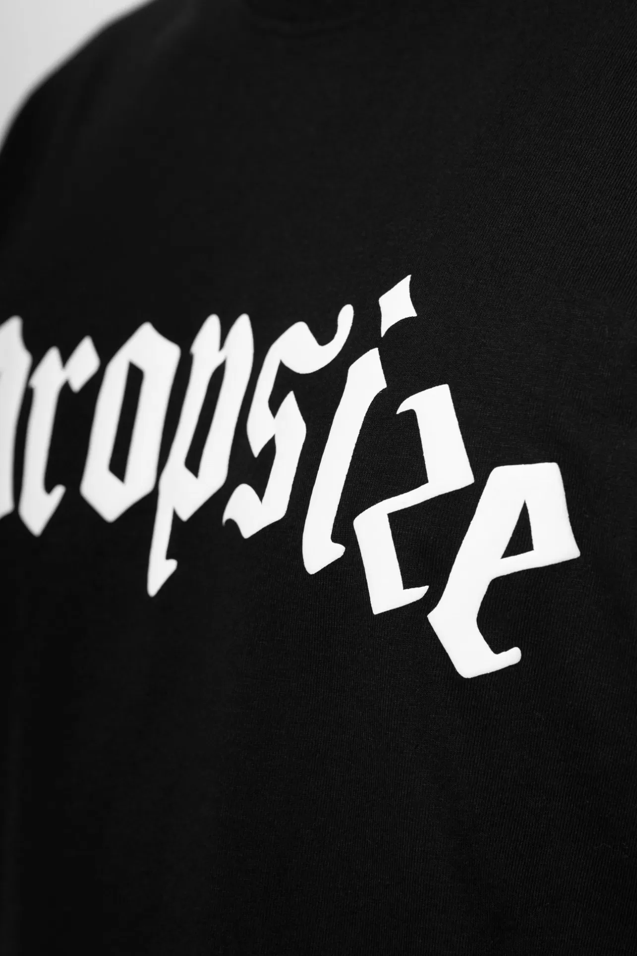 Dropsize HEAVY OVERSIZE WHITE LOGO PUFFER PRINT T-SHIRT BLACK* T Shirt