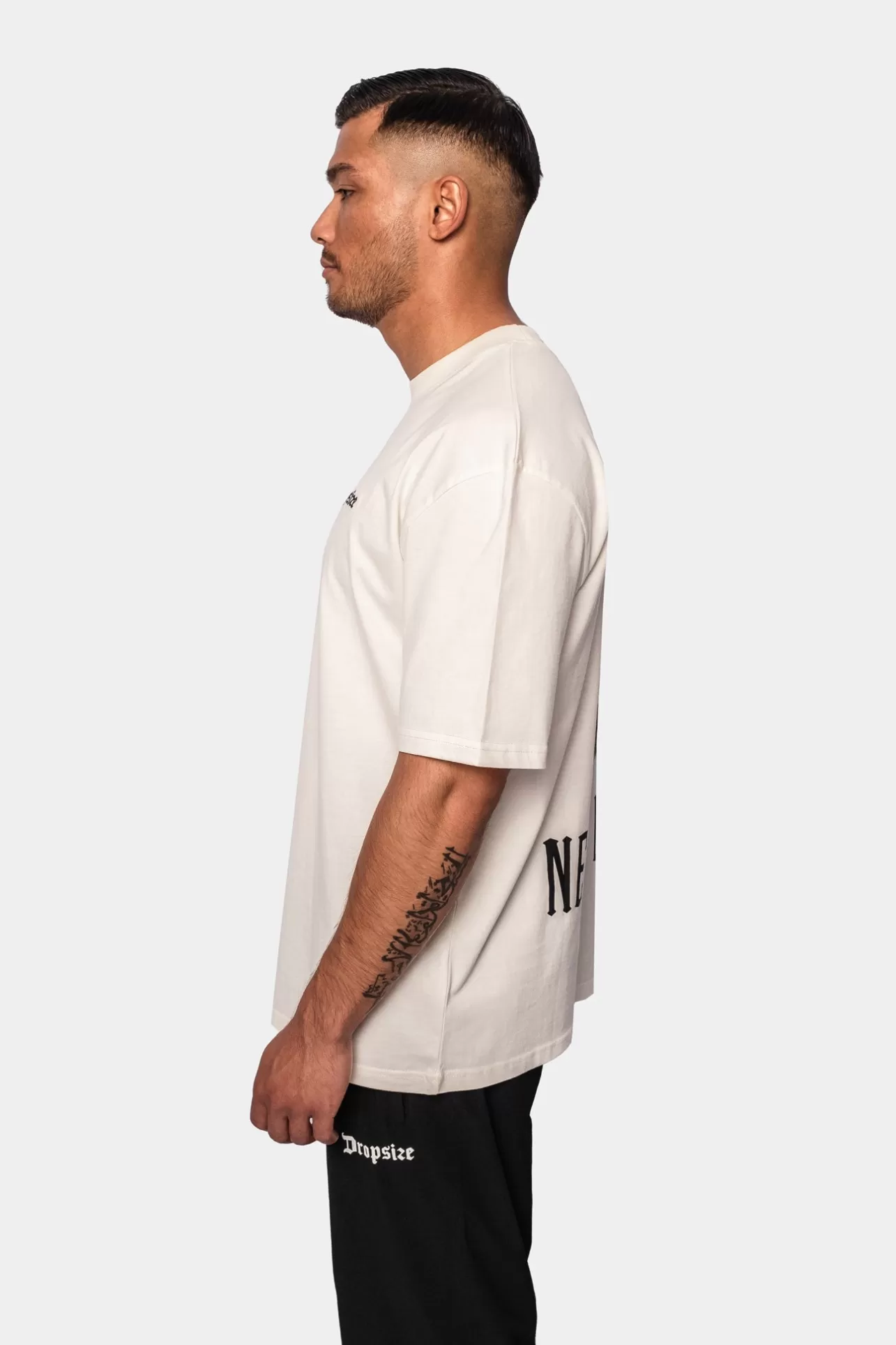 Dropsize HEAVY OVERSIZED LEGENDS NEVER DIE T-SHIRT CREAM WHITE* T Shirt