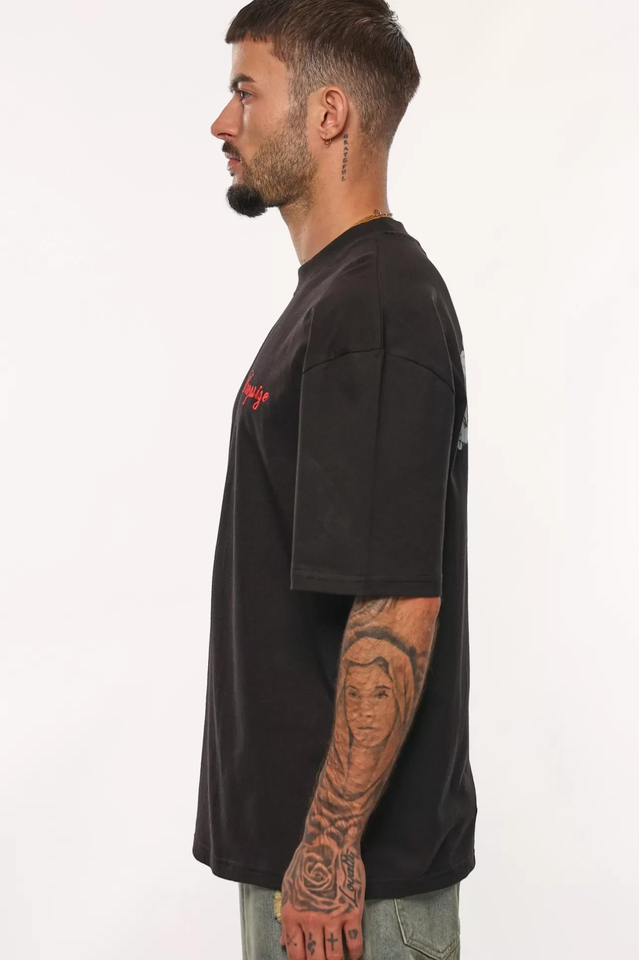 Dropsize HEAVY PLACE TO LIVE T-SHIRT BLACK* T Shirt