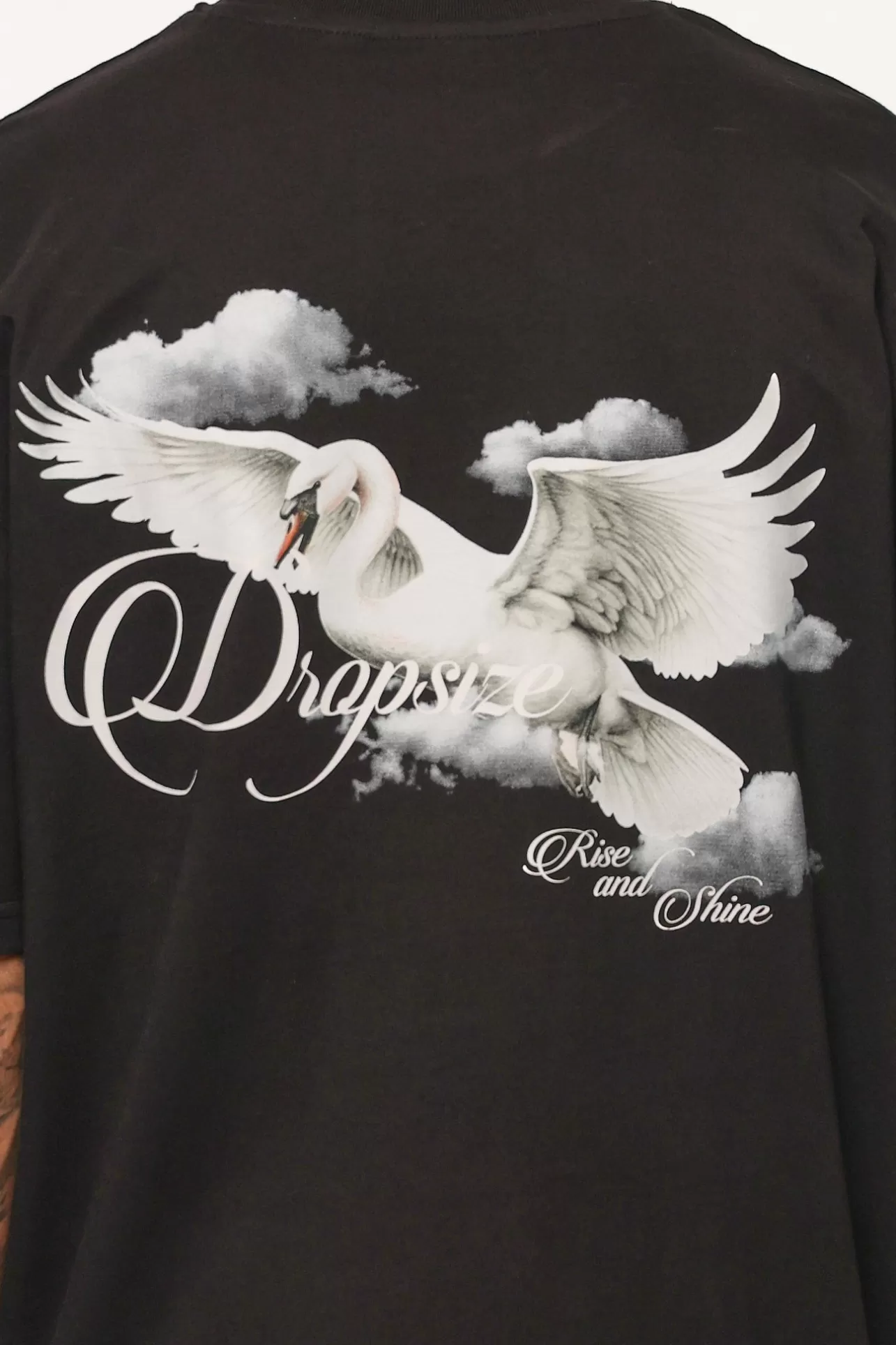 Dropsize HEAVY RISE AND SHINE T-SHIRT BLACK* T Shirt