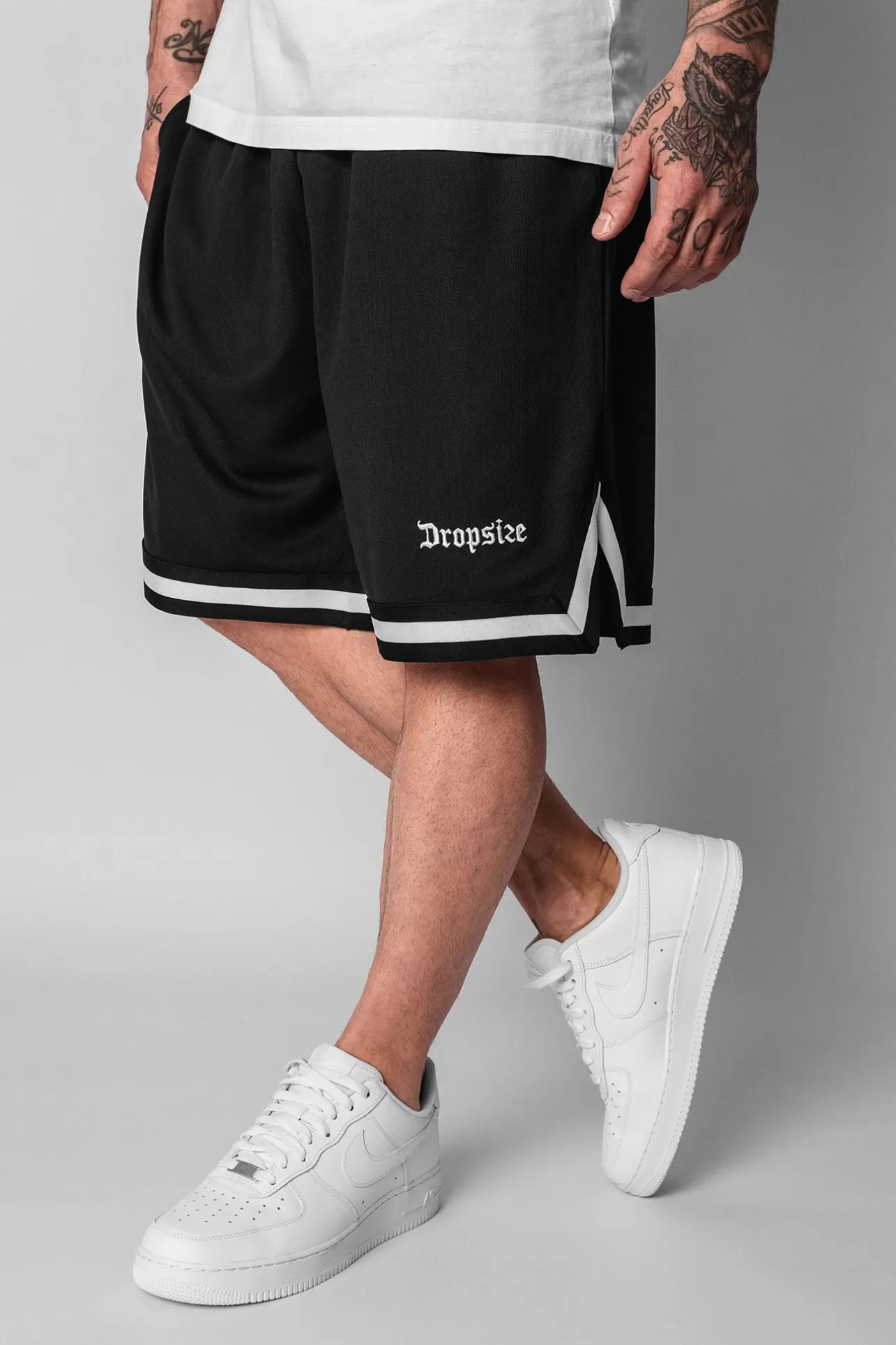 Dropsize LOGO MESH SHORT BLACK/WHITE* Shorts