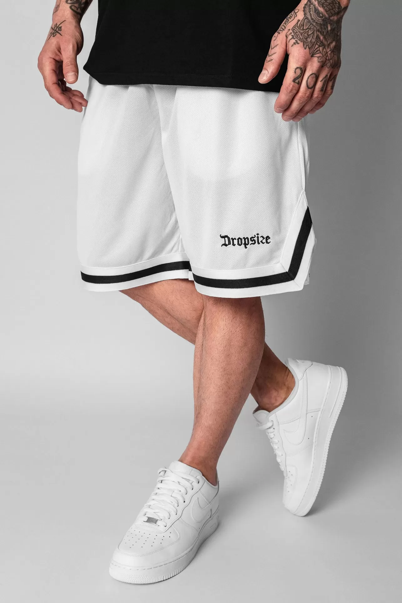 Dropsize LOGO MESH SHORT WHITE/BLACK* Shorts
