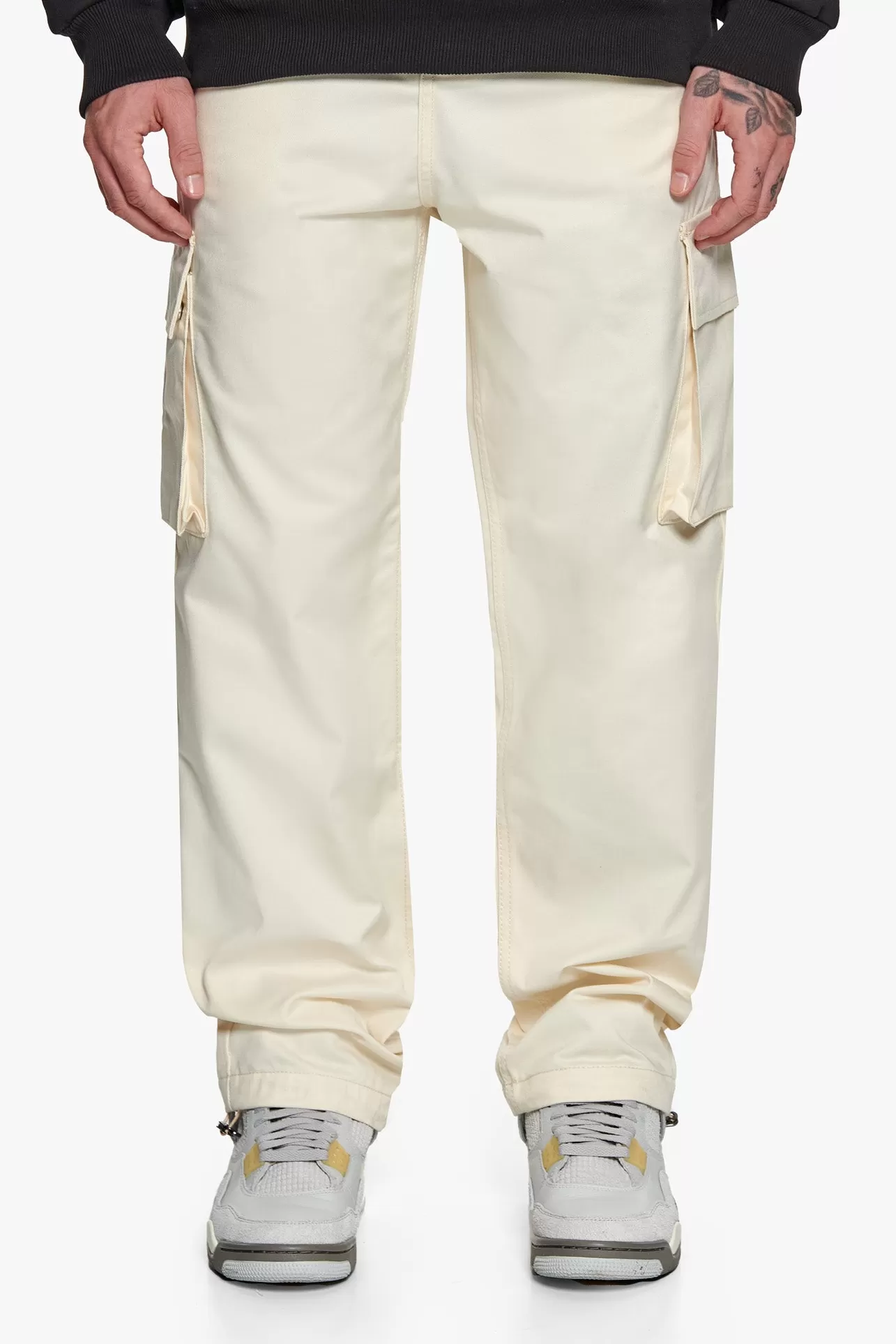 Dropsize SINGLE CARGO POCKET WORKWEAR PANTS CREAM* Cargoes