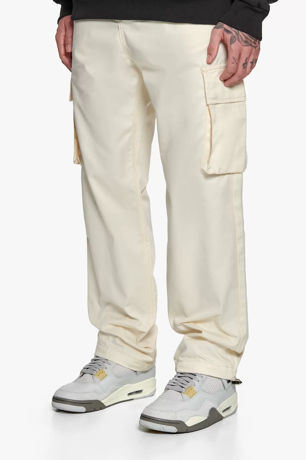 Dropsize SINGLE CARGO POCKET WORKWEAR PANTS CREAM* Cargoes