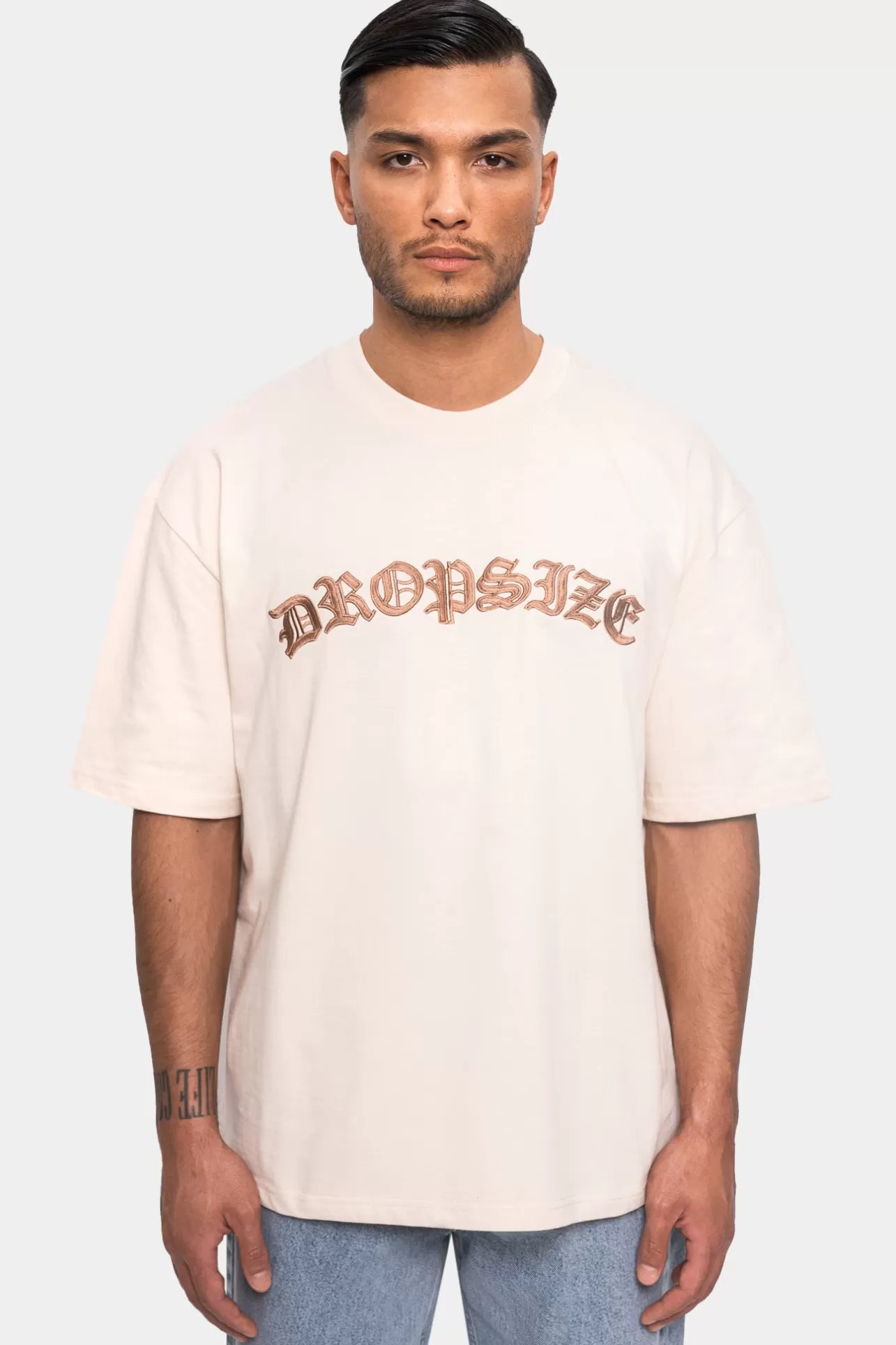 Dropsize SUPER HEAVY FRONT EMBO TSHIRT COCONUT MILK* T Shirt