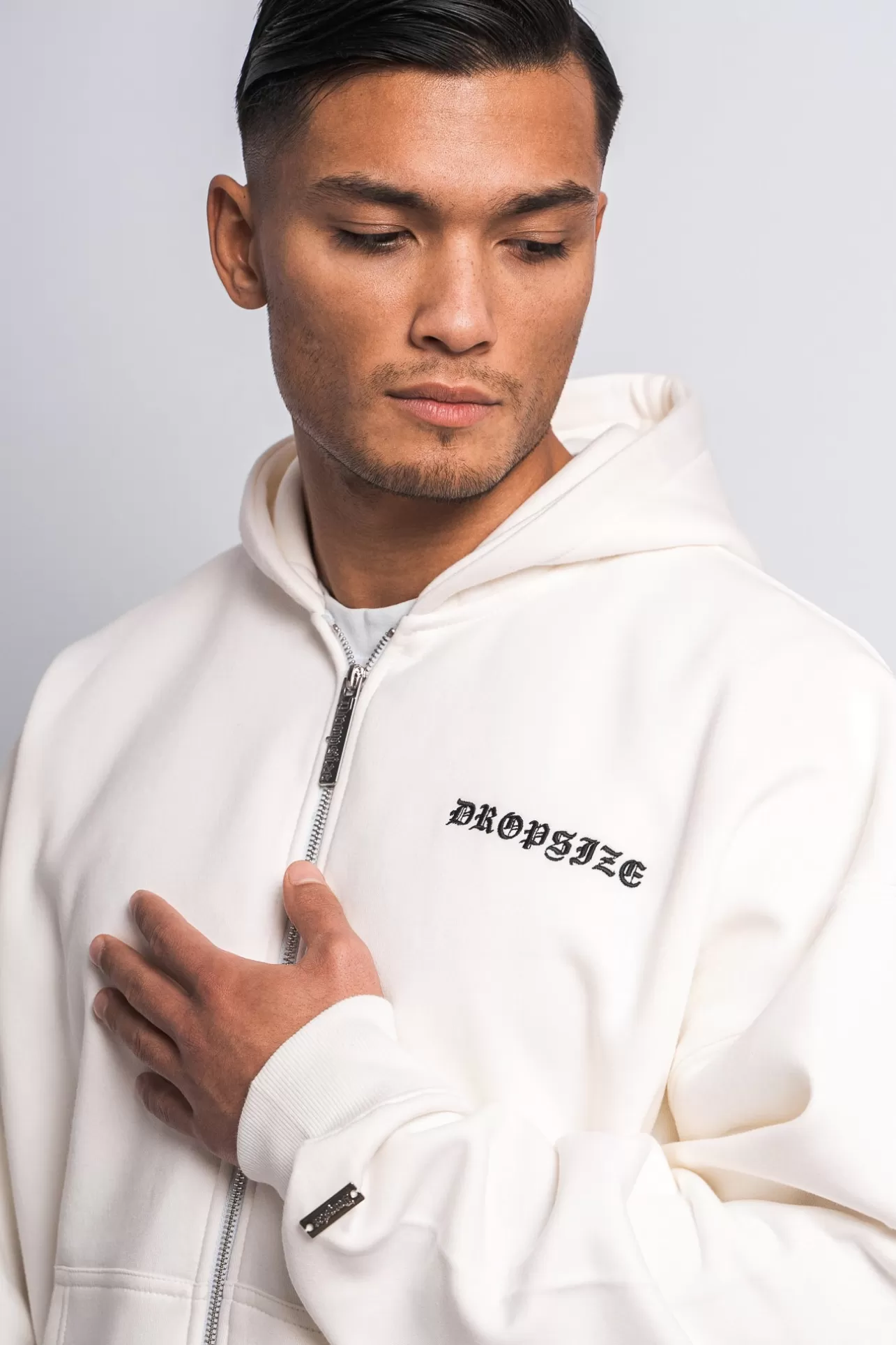 Dropsize SUPER HEAVY OVERSIZE LOGO ZIP HOODIE CREAM WHITE* Zips