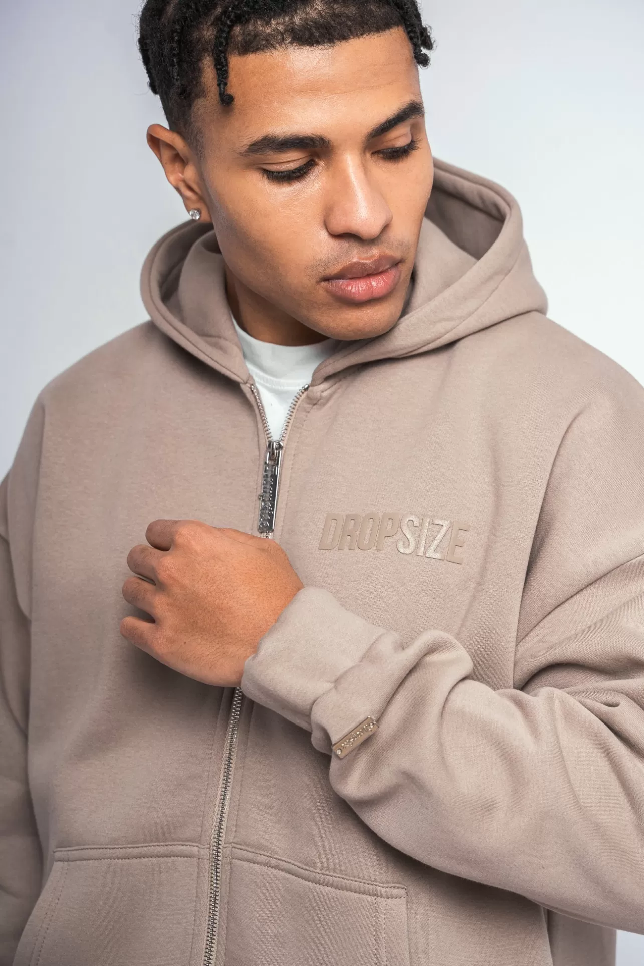 Dropsize SUPER HEAVY OVERSIZE LOGO ZIP HOODIE SIMPLY TAUPE* Zips